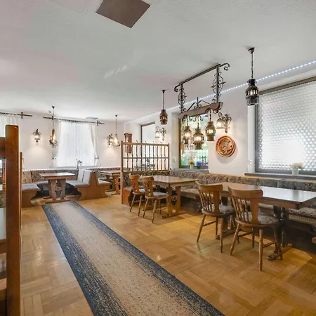 Guesthouse Kuehberg - Groups, Events, Retreat * Bärenstein